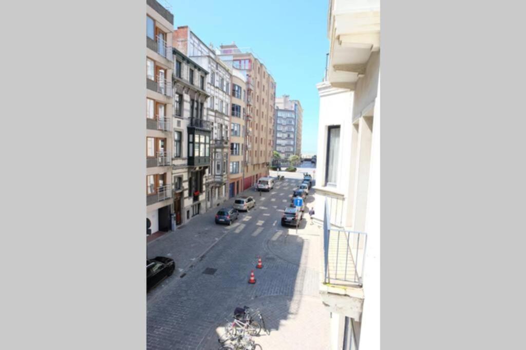Luxury Apartment With Free Parking Ostend Exterior photo